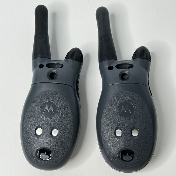 Motorola Talkabout Walkie Talkies T5000 Two-Way Radios Set of 2 Gray 22 Channels - Picture 3 of 10